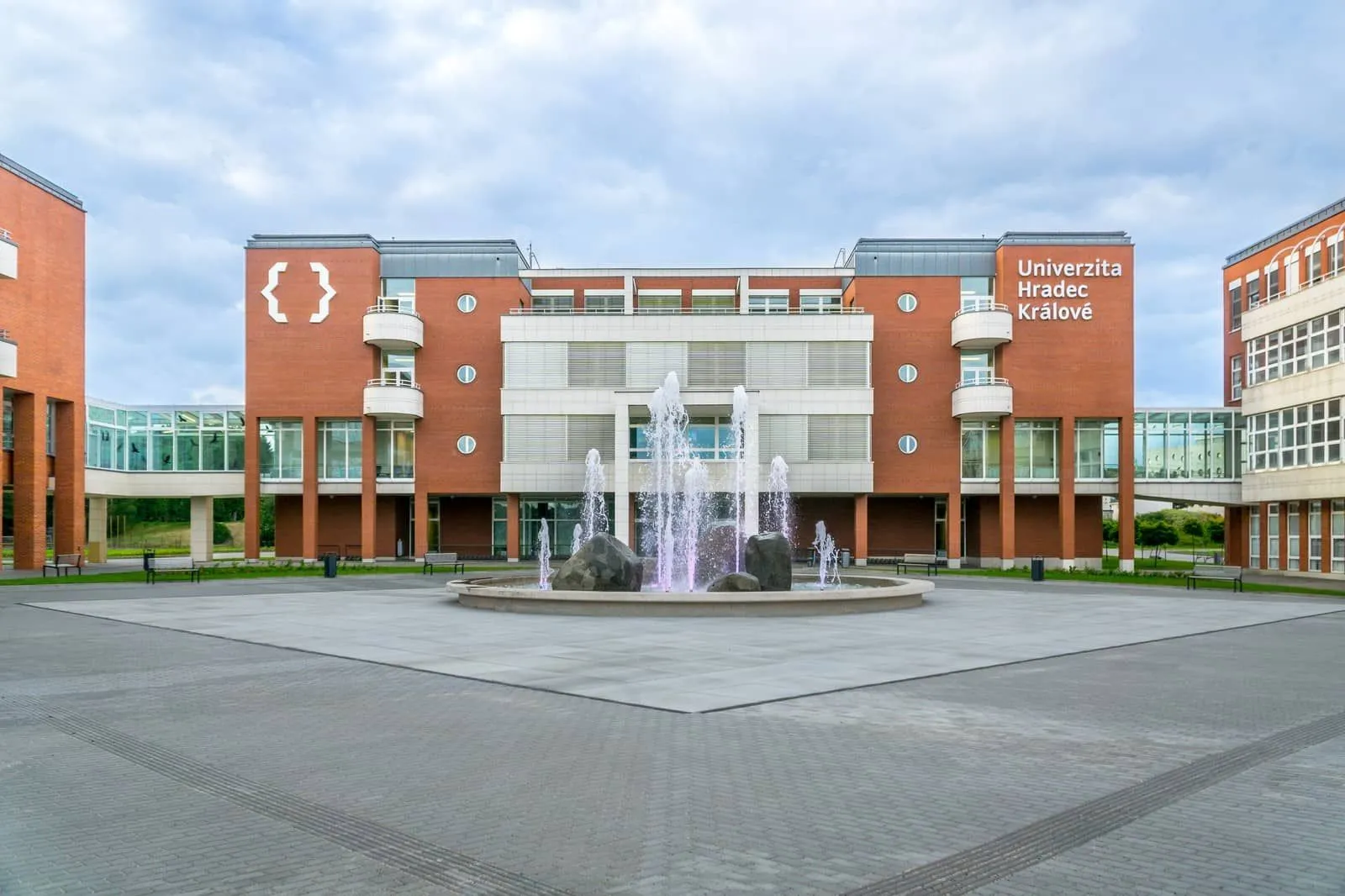 Redamp.io | Cybersecurity and AI in the Regions – Hradec Králové 2026